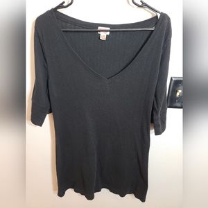 Half sleeve black top